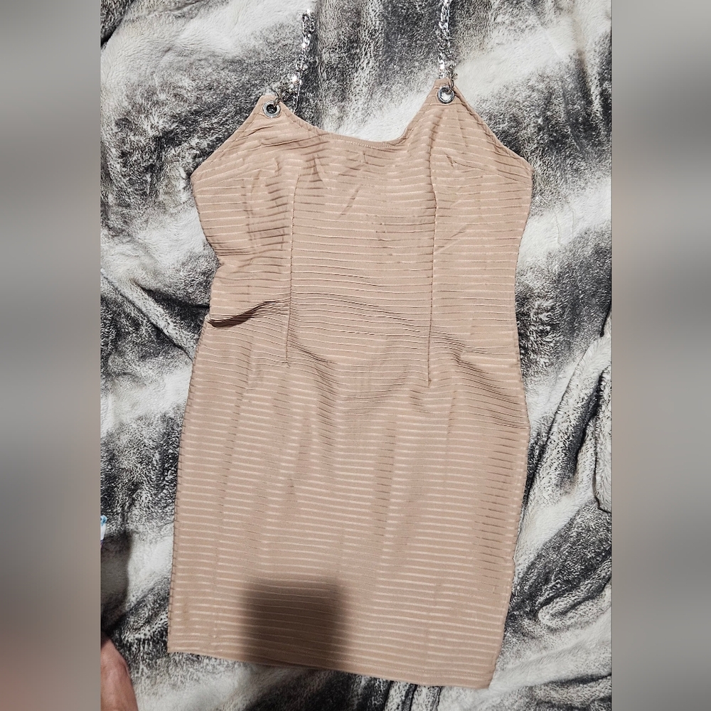 Elegant Tan Sleeveless Dress